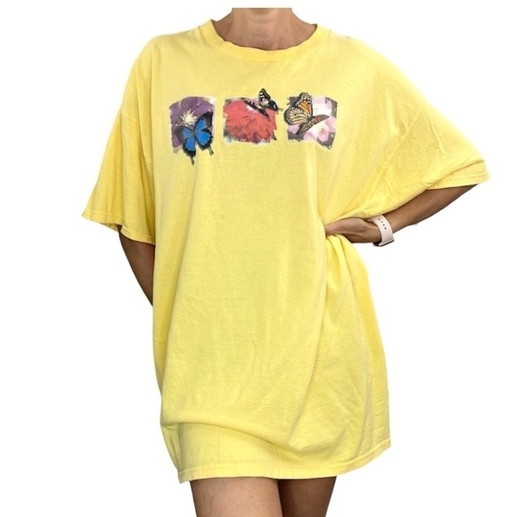 Vintage Tops - Vintage 90s Delta Pro Weight yellow butterfly print t shirt XXL